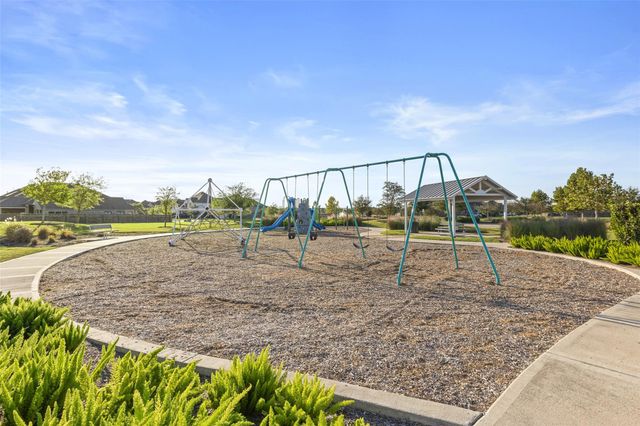 4901 Finns Landing Street, League City, TX 77573