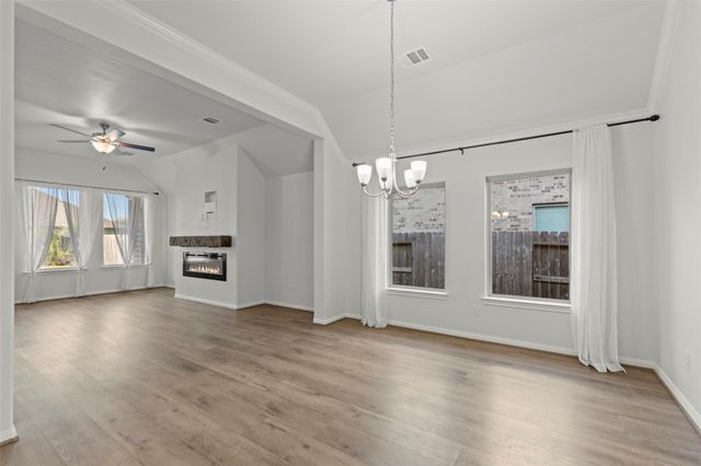 4901 Finns Landing Street, League City, TX 77573