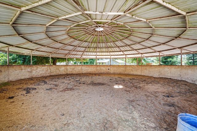 24390 N Jack Tone Rd, Acampo, CA 95220