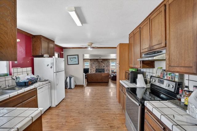 24390 N Jack Tone Rd, Acampo, CA 95220