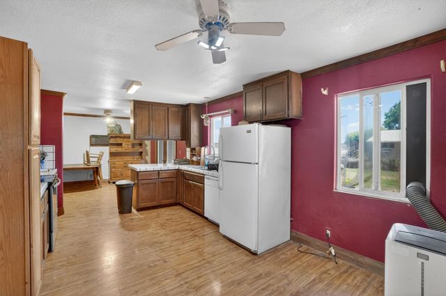 24390 N Jack Tone Rd, Acampo, CA 95220