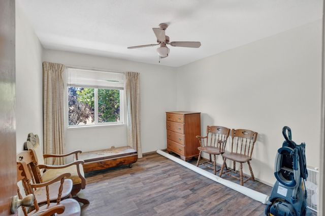 24390 N Jack Tone Rd, Acampo, CA 95220
