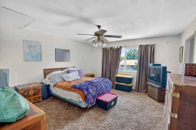 24390 N Jack Tone Rd, Acampo, CA 95220