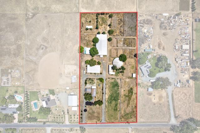 24390 N Jack Tone Rd, Acampo, CA 95220