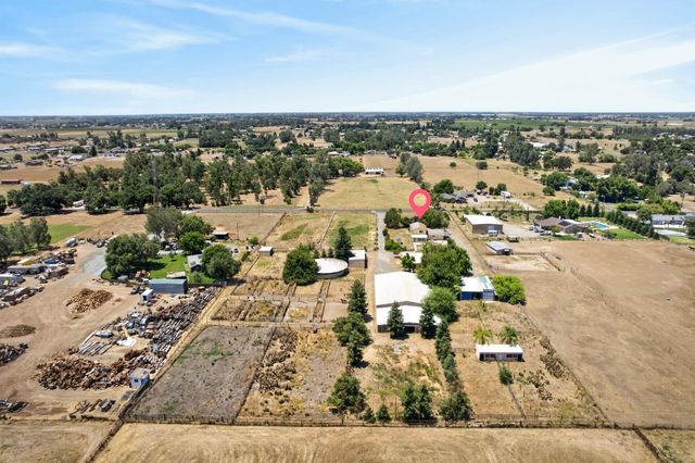 24390 N Jack Tone Rd, Acampo, CA 95220