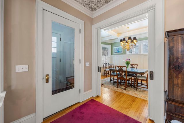 2017 Girard Avenue S, Minneapolis, MN 55405