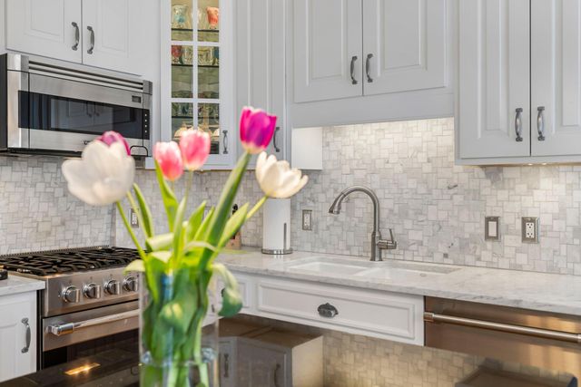 2017 Girard Avenue S, Minneapolis, MN 55405