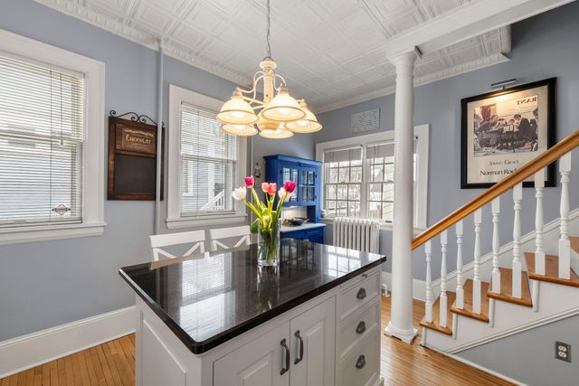 2017 Girard Avenue S, Minneapolis, MN 55405