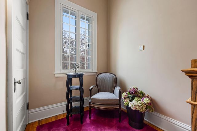 2017 Girard Avenue S, Minneapolis, MN 55405