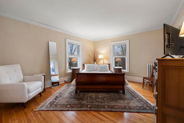 2017 Girard Avenue S, Minneapolis, MN 55405