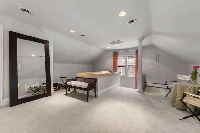 2017 Girard Avenue S, Minneapolis, MN 55405