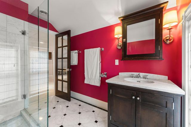 2017 Girard Avenue S, Minneapolis, MN 55405