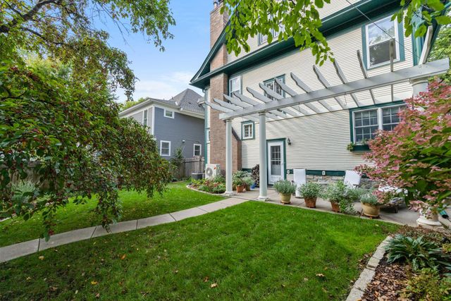 2017 Girard Avenue S, Minneapolis, MN 55405