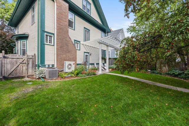 2017 Girard Avenue S, Minneapolis, MN 55405