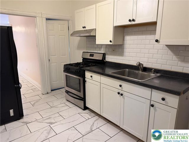 1422 West Gordon Street, Allentown City, PA 18102