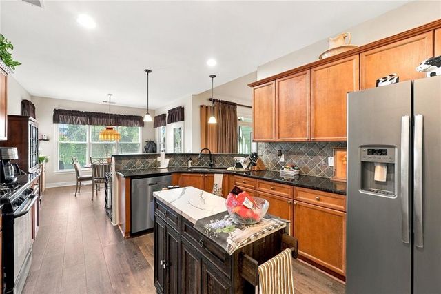 9555 Old Preserve Trail, Ball Ground, GA 30107