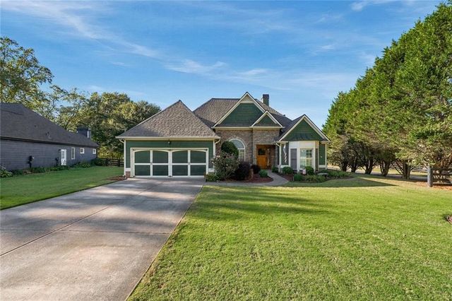 9555 Old Preserve Trail, Ball Ground, GA 30107