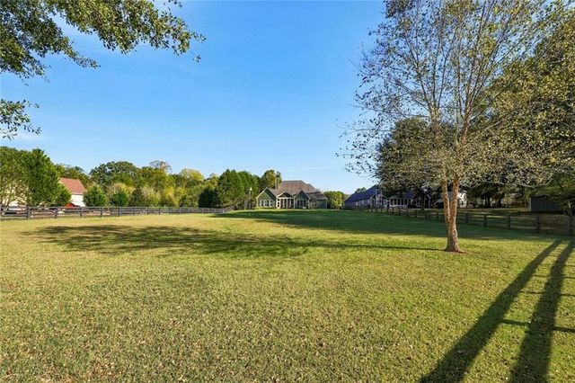 9555 Old Preserve Trail, Ball Ground, GA 30107