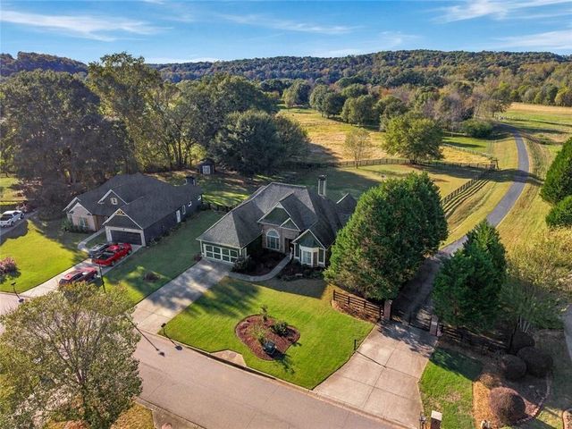9555 Old Preserve Trail, Ball Ground, GA 30107