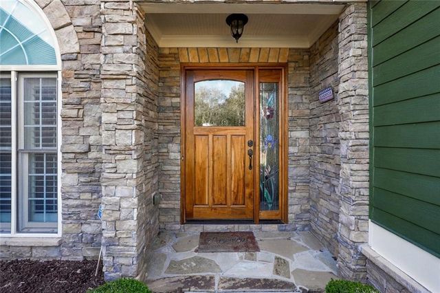 9555 Old Preserve Trail, Ball Ground, GA 30107