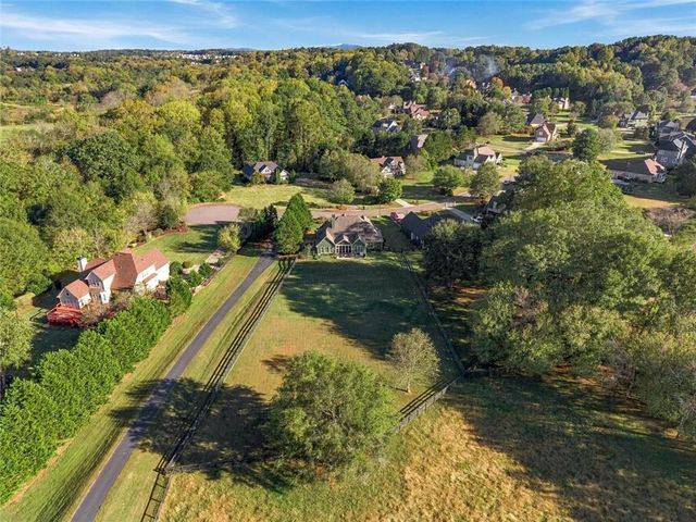 9555 Old Preserve Trail, Ball Ground, GA 30107
