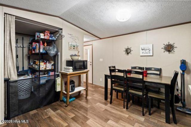 348 Murray Turner Farm Road, Burgaw, NC 28425