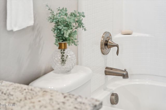 8244 W ALBENIZ Place, Phoenix, AZ 85043