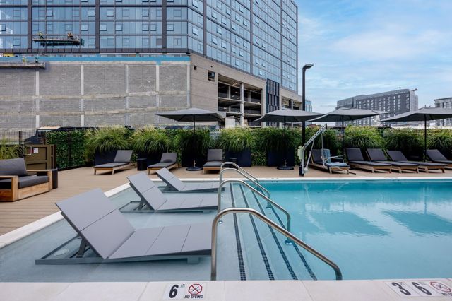 635 7th Ave S Apt 609, Nashville, TN 37203