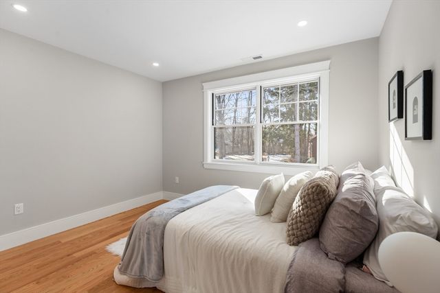 7 Blue Heron Way, Concord, MA 01742