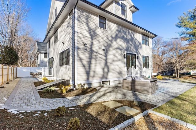 7 Blue Heron Way, Concord, MA 01742