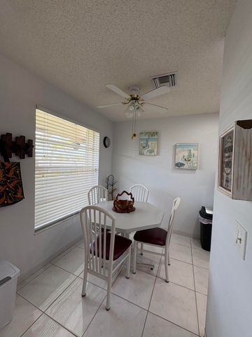 1421 NW 19th Terrace 202, Delray Beach, FL 33445