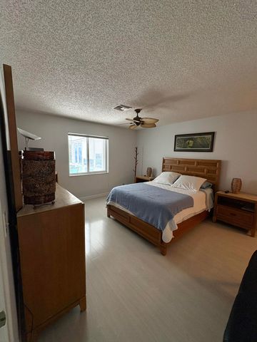 1421 NW 19th Terrace 202, Delray Beach, FL 33445