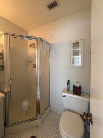 1421 NW 19th Terrace 202, Delray Beach, FL 33445