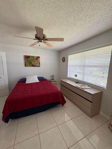 1421 NW 19th Terrace 202, Delray Beach, FL 33445