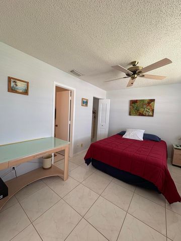 1421 NW 19th Terrace 202, Delray Beach, FL 33445