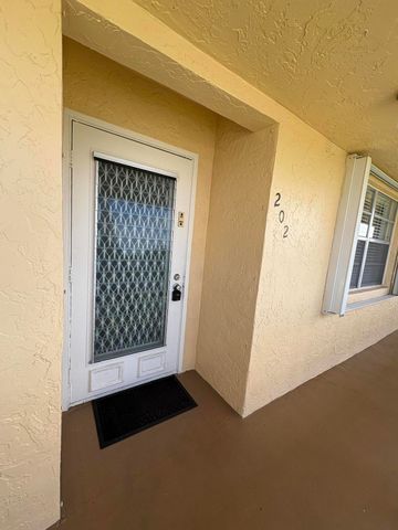 1421 NW 19th Terrace 202, Delray Beach, FL 33445