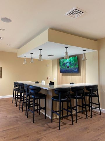 1421 NW 19th Terrace 202, Delray Beach, FL 33445