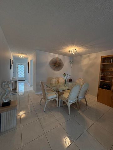 1421 NW 19th Terrace 202, Delray Beach, FL 33445