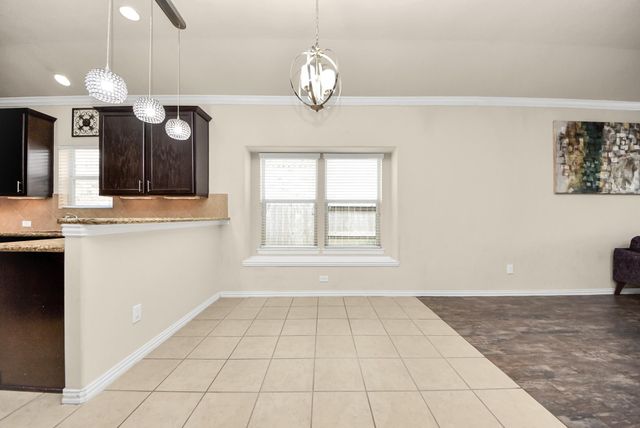 6611 Hawkins Hill Lane, Dickinson, TX 77539