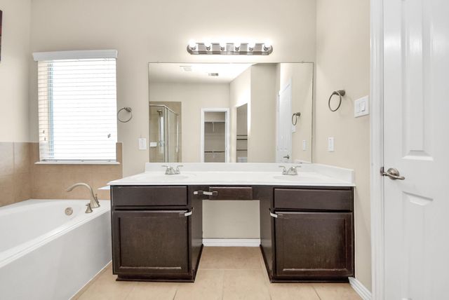 6611 Hawkins Hill Lane, Dickinson, TX 77539