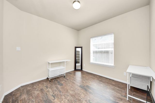6611 Hawkins Hill Lane, Dickinson, TX 77539