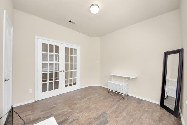 6611 Hawkins Hill Lane, Dickinson, TX 77539