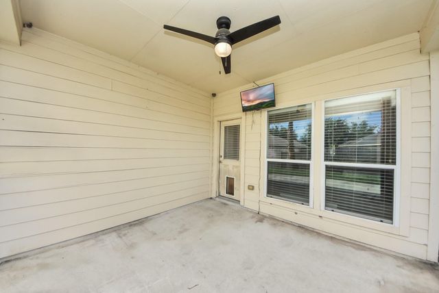 6611 Hawkins Hill Lane, Dickinson, TX 77539