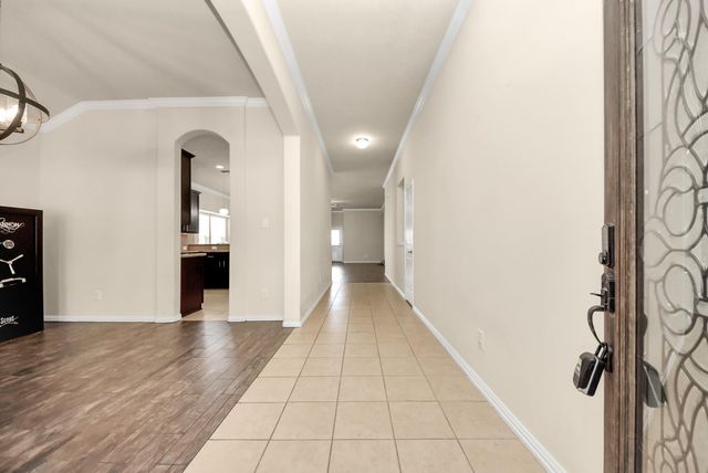 6611 Hawkins Hill Lane, Dickinson, TX 77539