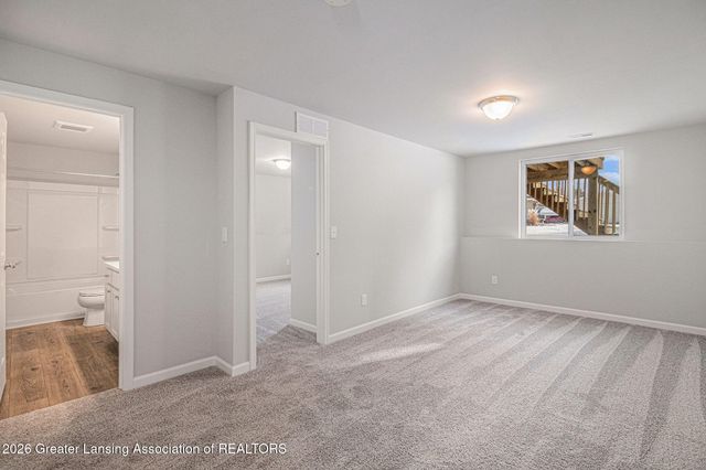 752 St Andrews Drive, Eaton Rapids, MI 48827