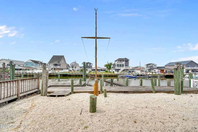 112 E Potomac Drive, Little Egg Harbor, NJ 08087