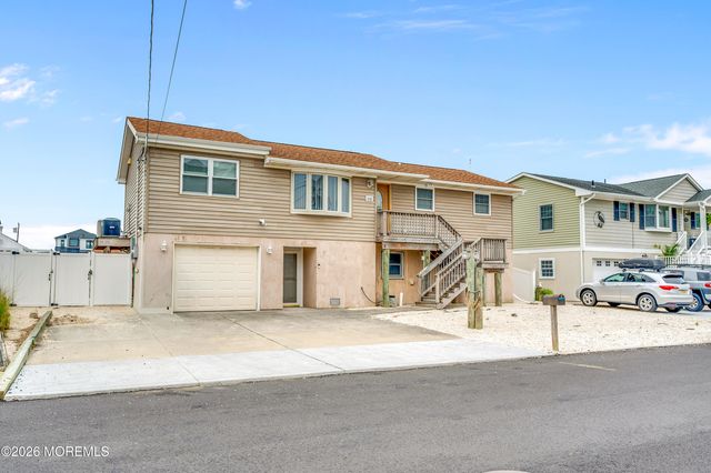 112 E Potomac Drive, Little Egg Harbor, NJ 08087