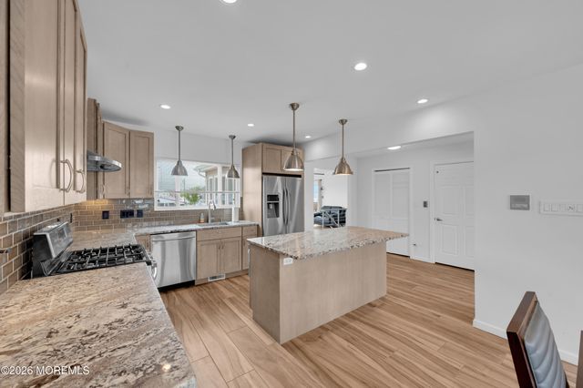 112 E Potomac Drive, Little Egg Harbor, NJ 08087