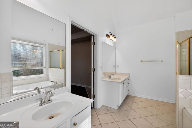 3960 E Saddle Ridge Drive, Lithonia, GA 30038