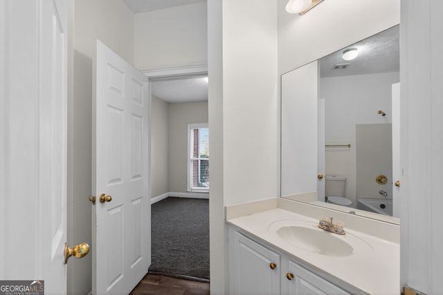 3960 E Saddle Ridge Drive, Lithonia, GA 30038